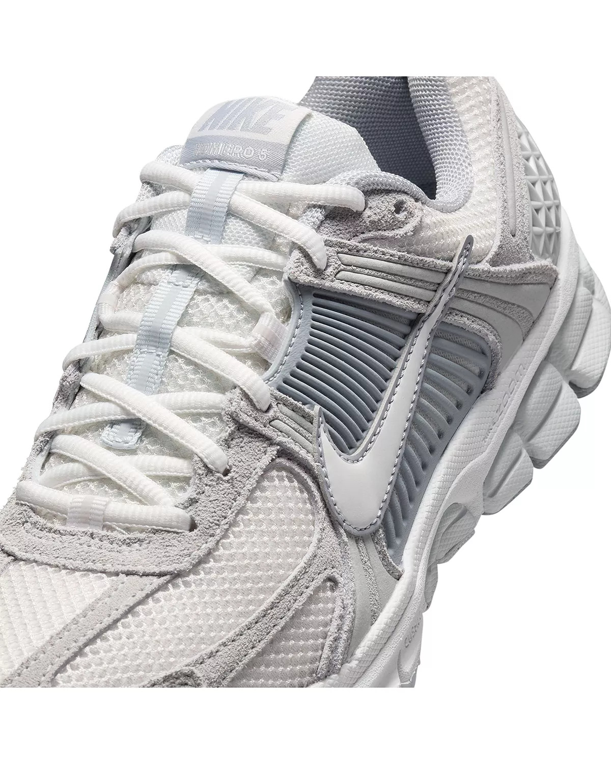 Women's Zoom Vomero 5 Sneakers - 9