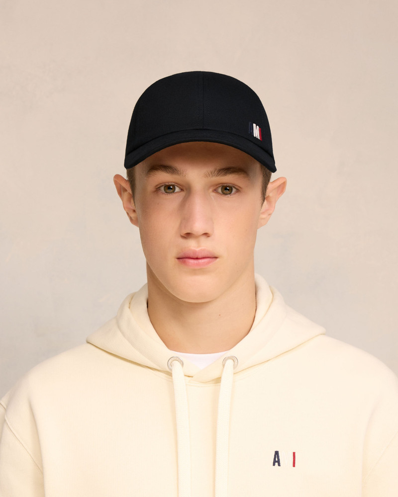 AMI Paris AMI EMBROIDERY CAP outlook
