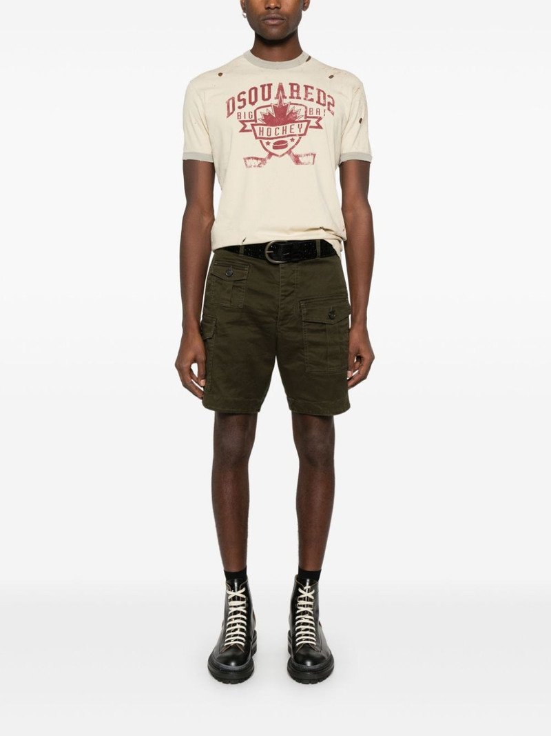DSQUARED2 multi-pocket cargo shorts outlook