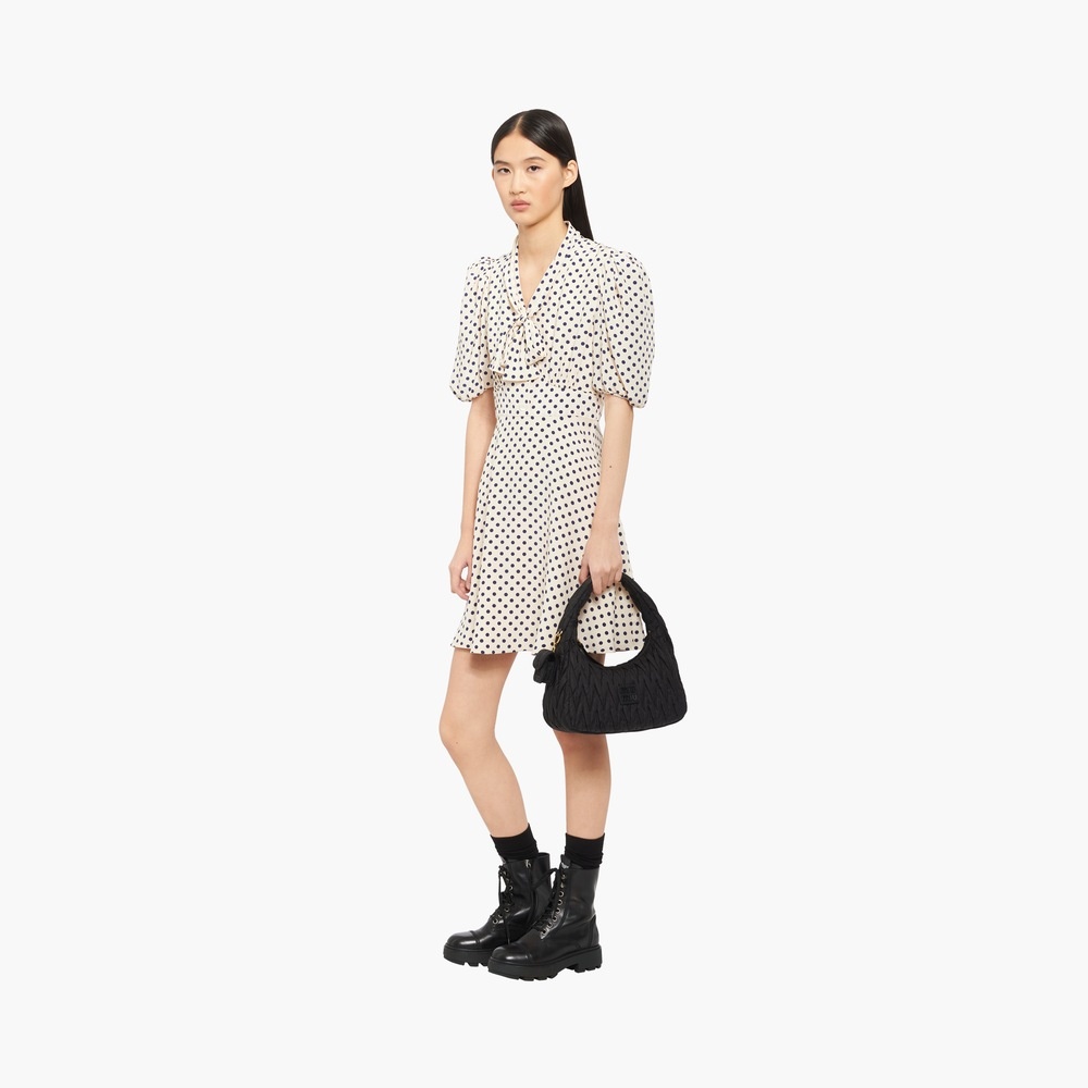 Miu Wander matelassé regenerated nylon hobo bag - 5