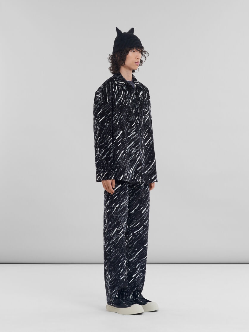 BLACK FLOCKED DENIM WIDE-LEG JEANS WITH CRAYON PRINT - 5