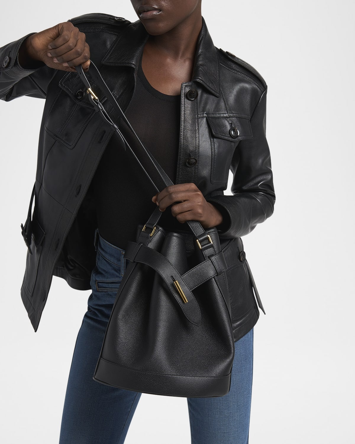 TOM FORD Tara Medium Bucket Bag in Grain Leather