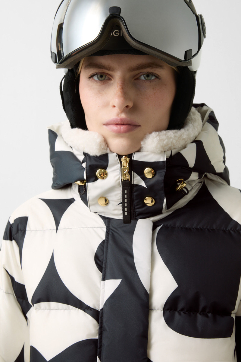 Maja down ski jacket in Black/Off-White 5