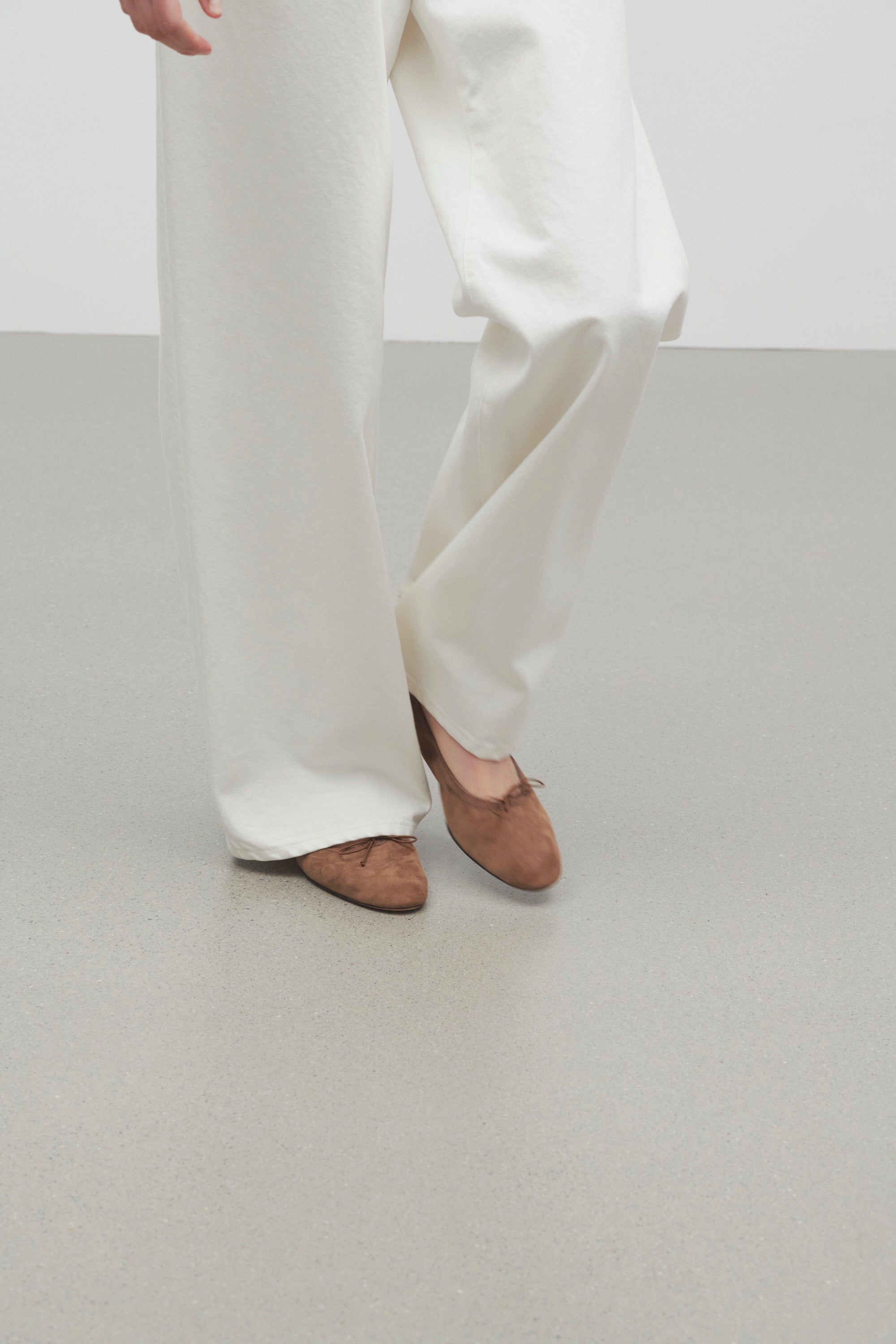 Awar Heeled Ballerina in Suede - 4