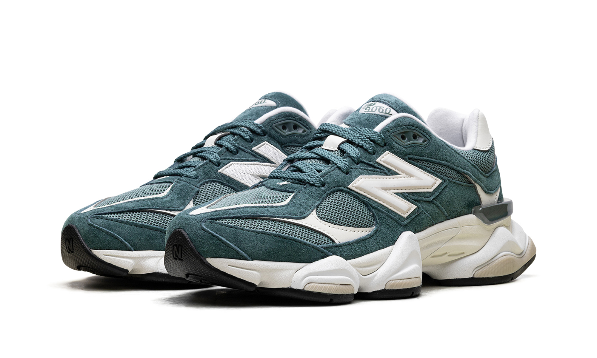 9060 "New Spruce Angora" - 2