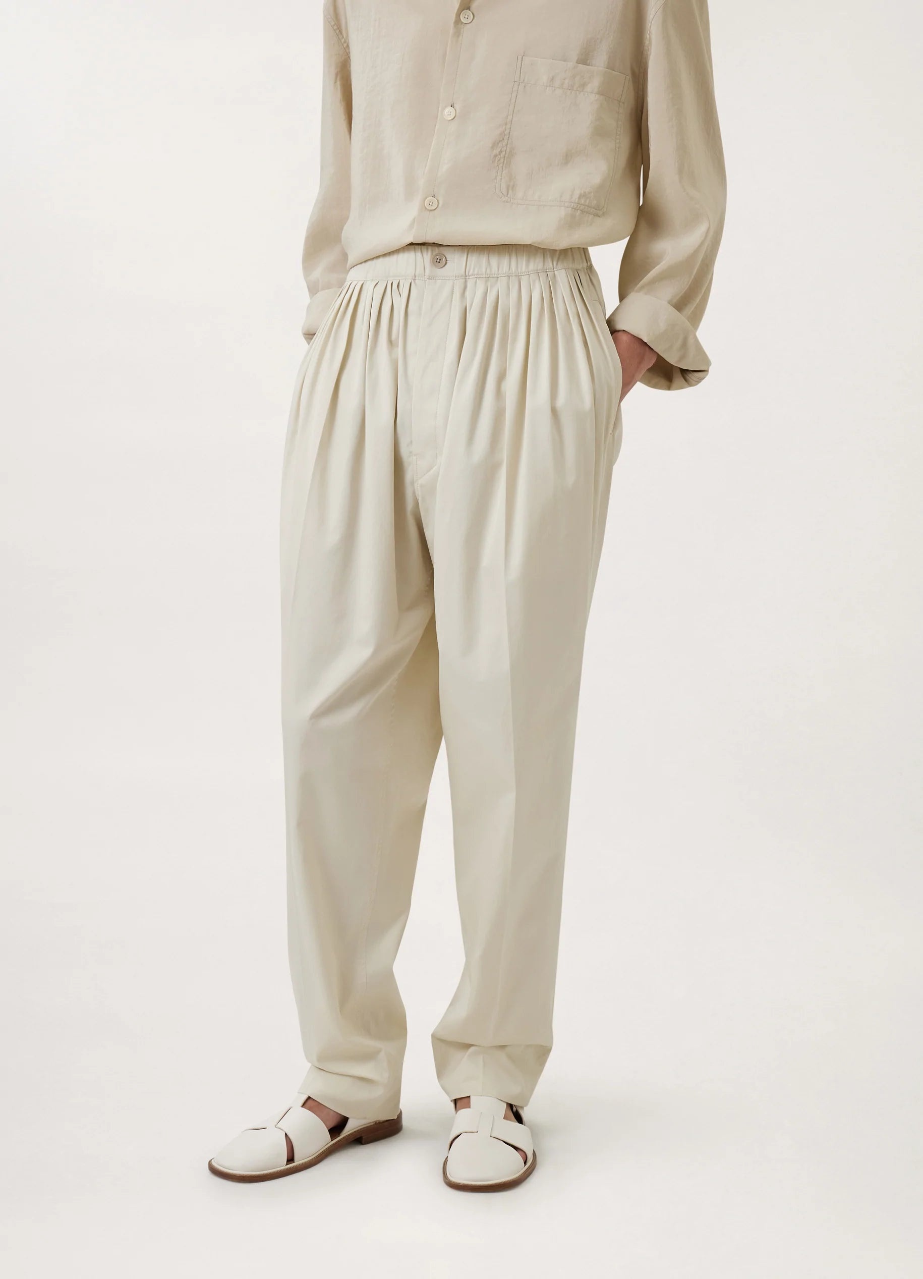 PLEATED RELAXED PANTS
COTTON TWILL - 5