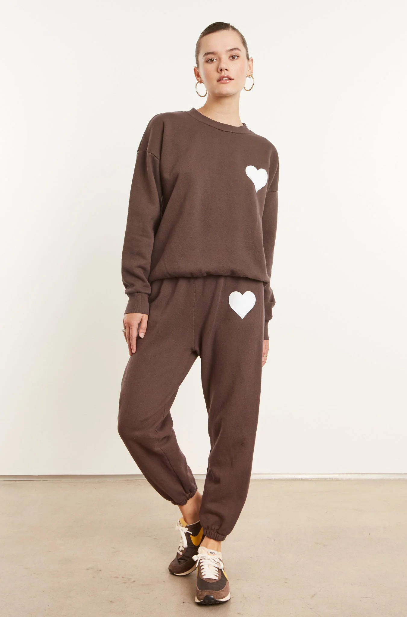 DARK CHOCOLATE COTTON HEART SWEATPANTS - 1