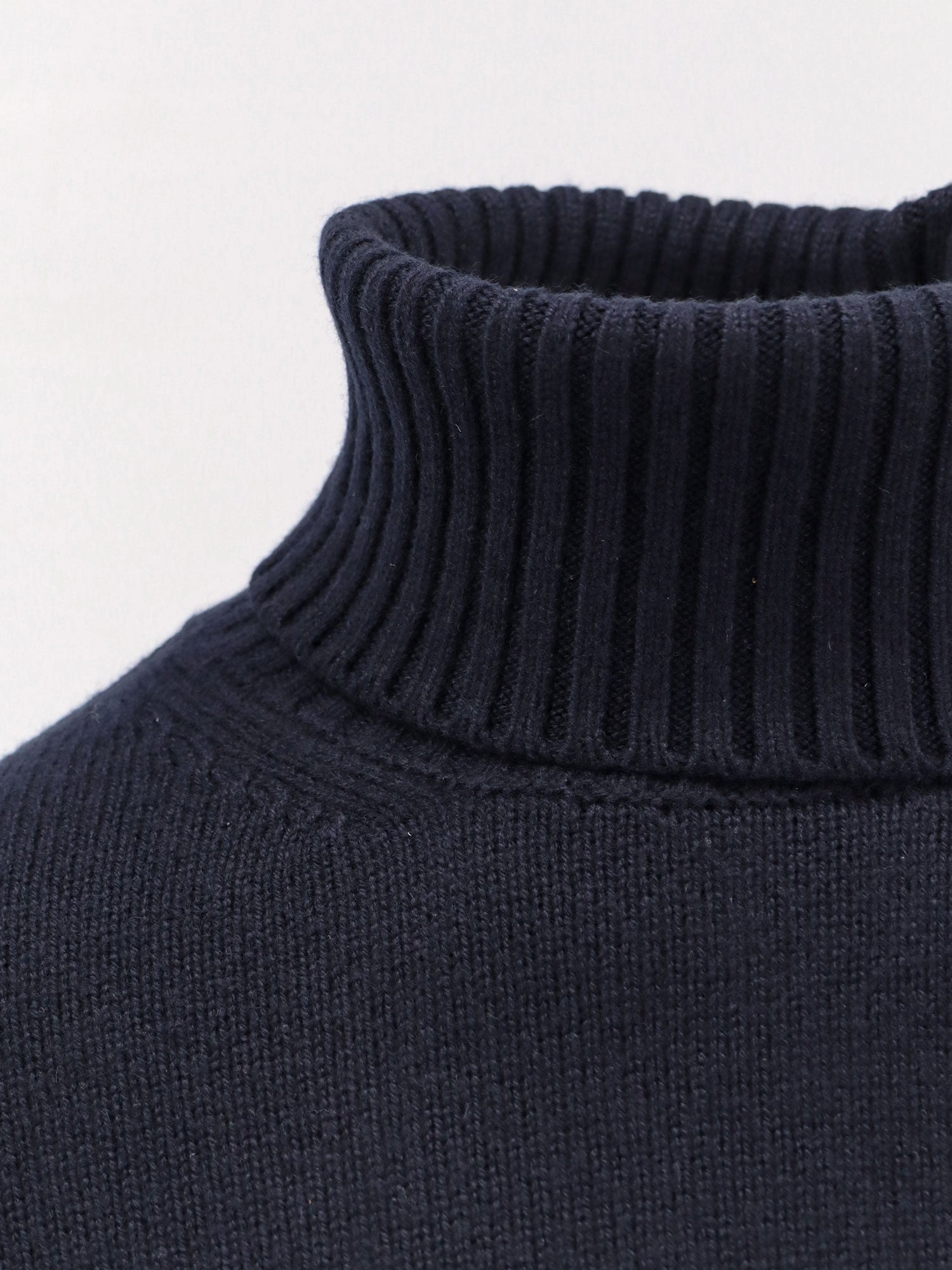 PARKSVILLE CASHMERE TURTLENECK SWEATER - 3