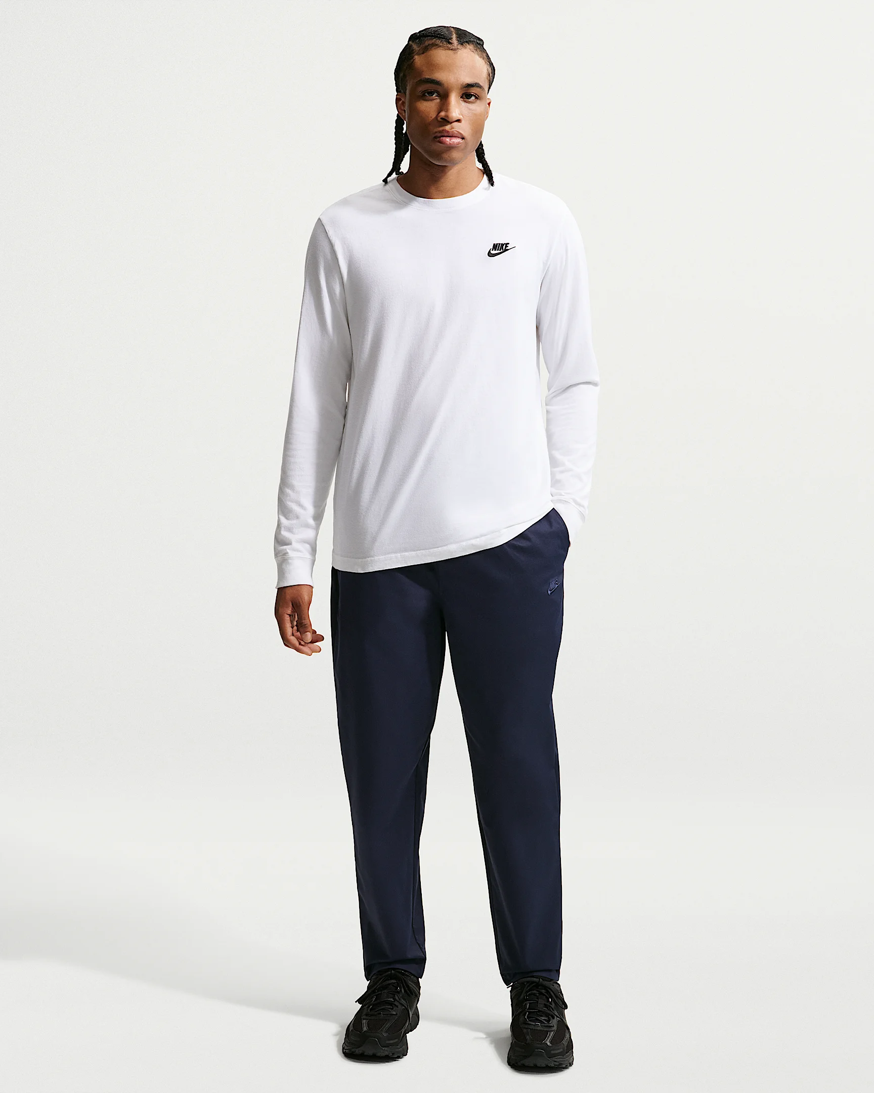 Nike Club Men's Woven Tapered Pants - 1