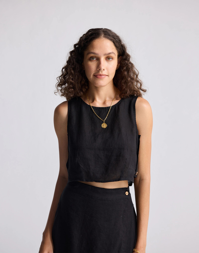 Reistor® Boxy Crop Top in 100% Black Hemp 3