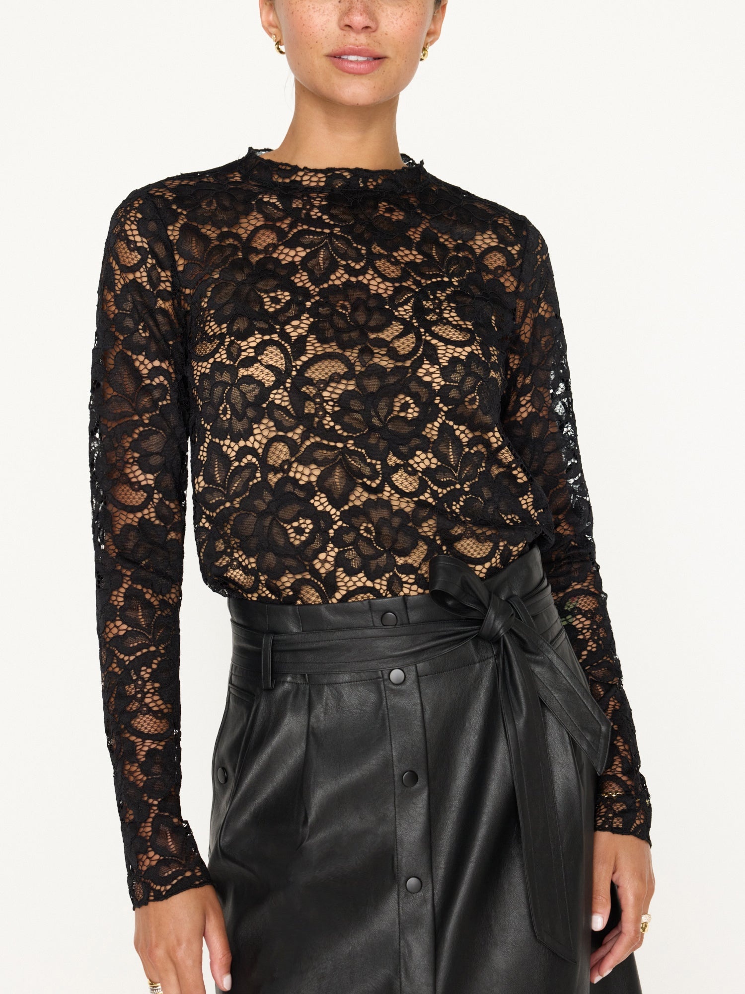 The Donne Floral Lace Top - 3