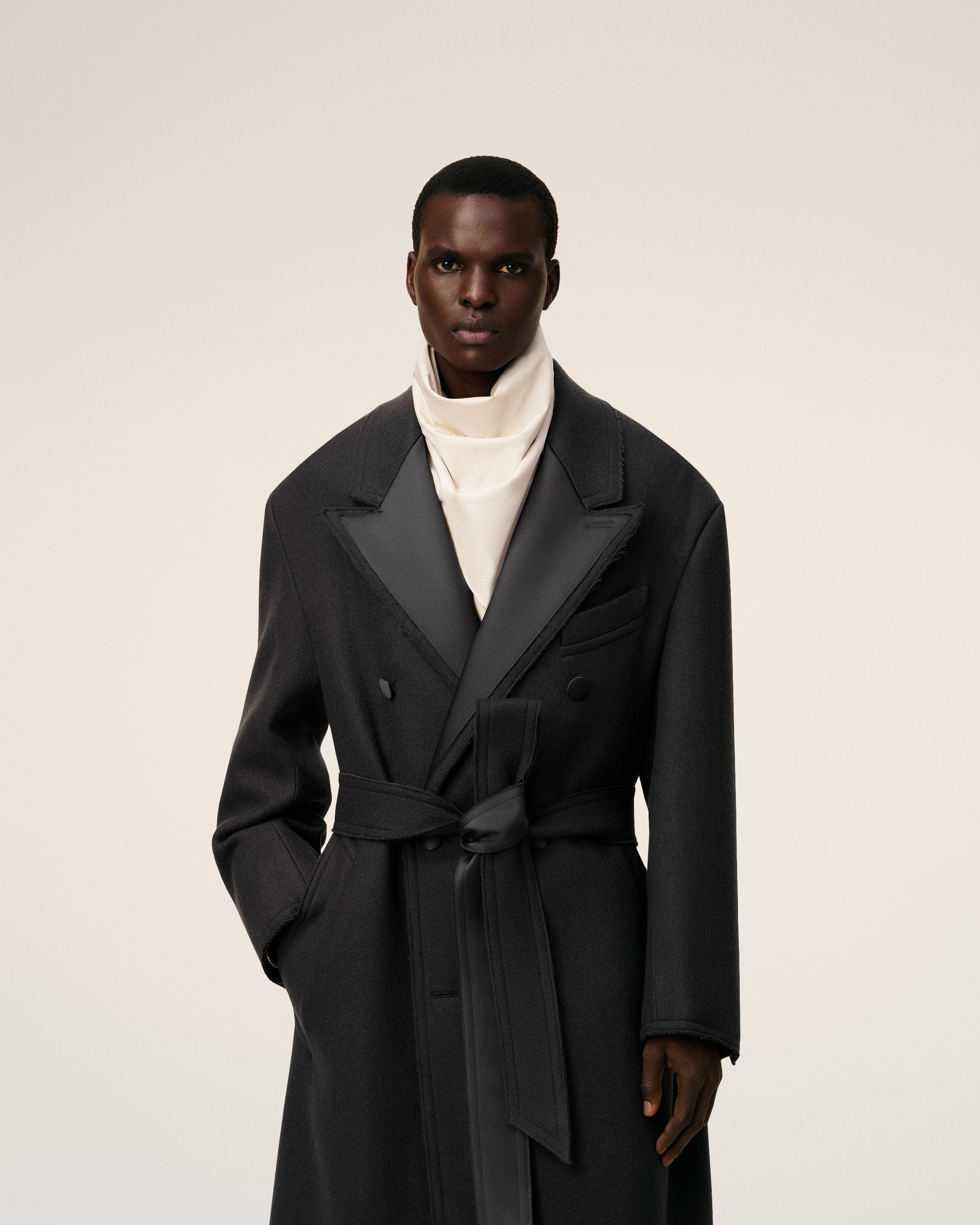 BLACK WOOL SMOCKING DOUBLE BREASTED LONG COAT - 3