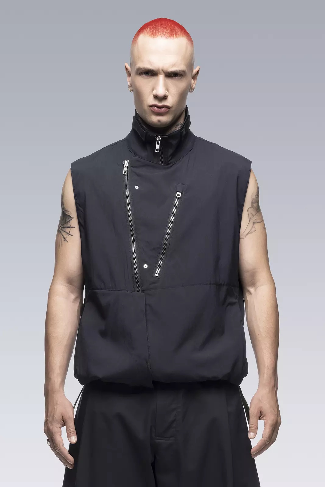 V68-M Nylon Stretch Rider Vest Black - 10