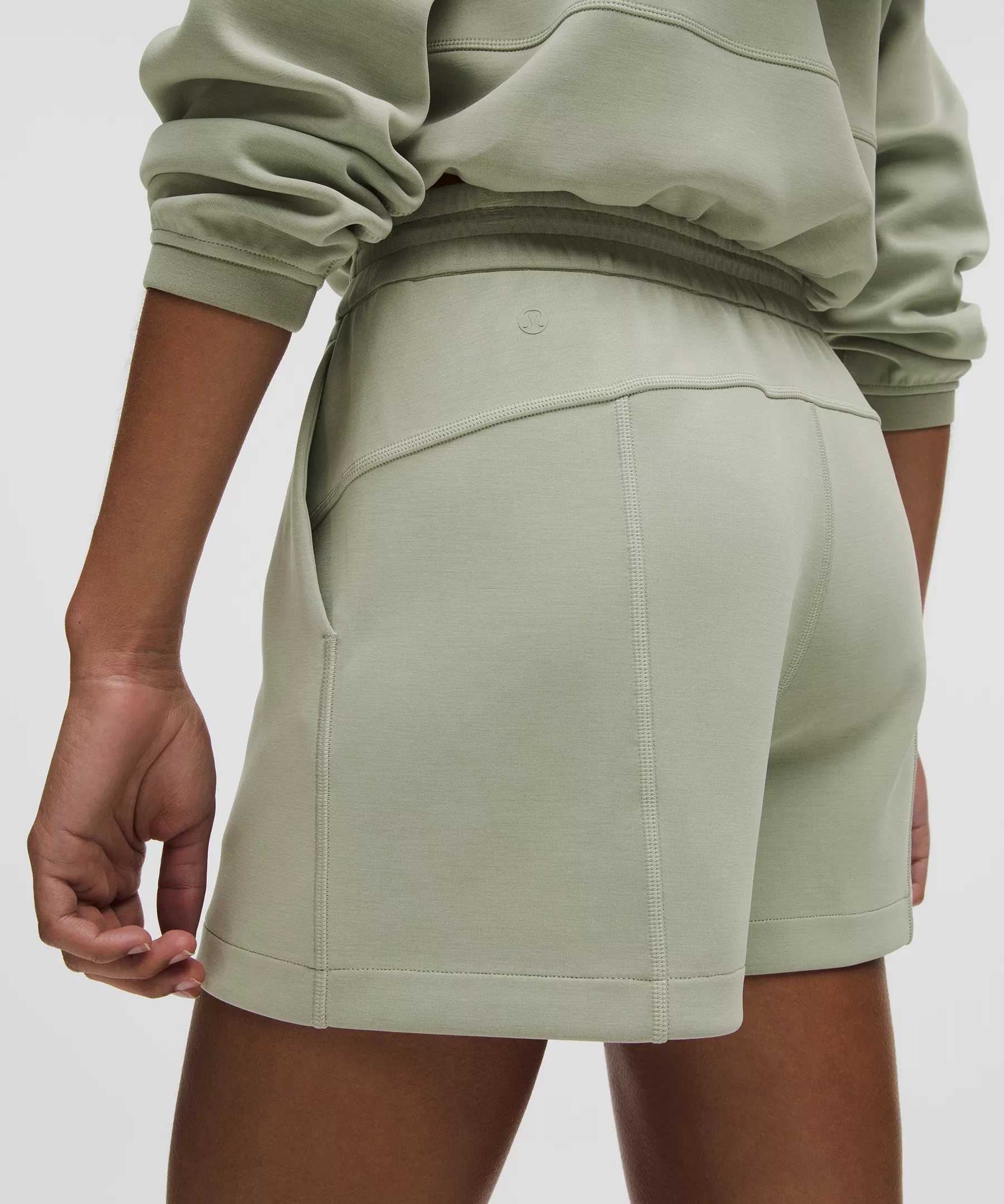 Softstreme High-Rise Short 4" - 5