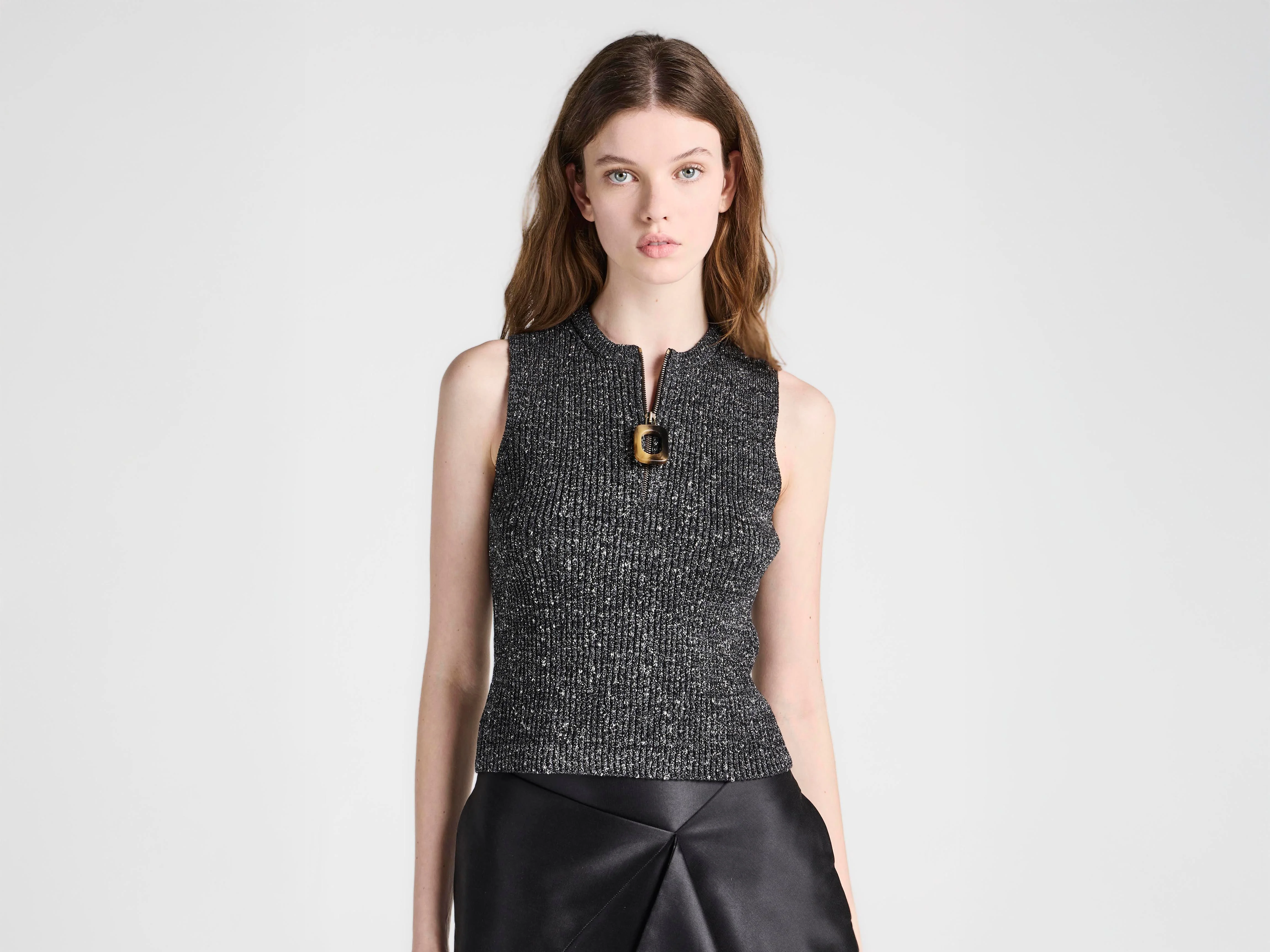 WOMENS ZIPPED TANK TOP IN BLACK - 1