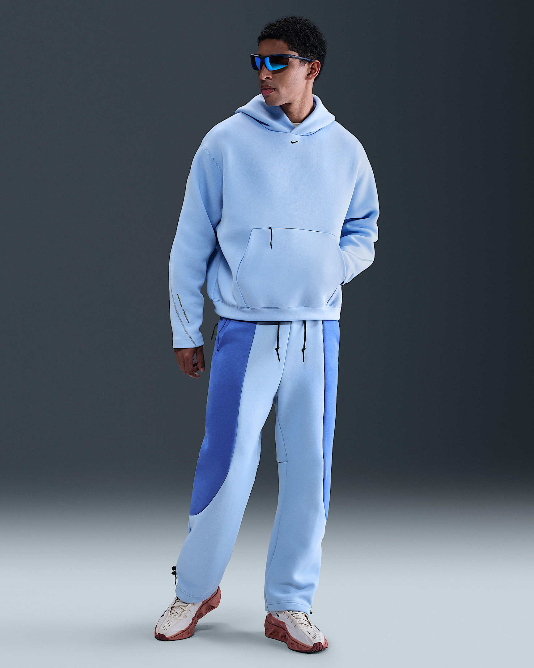 Nike Tech Men's Fleece Oversized Hoodie - 4