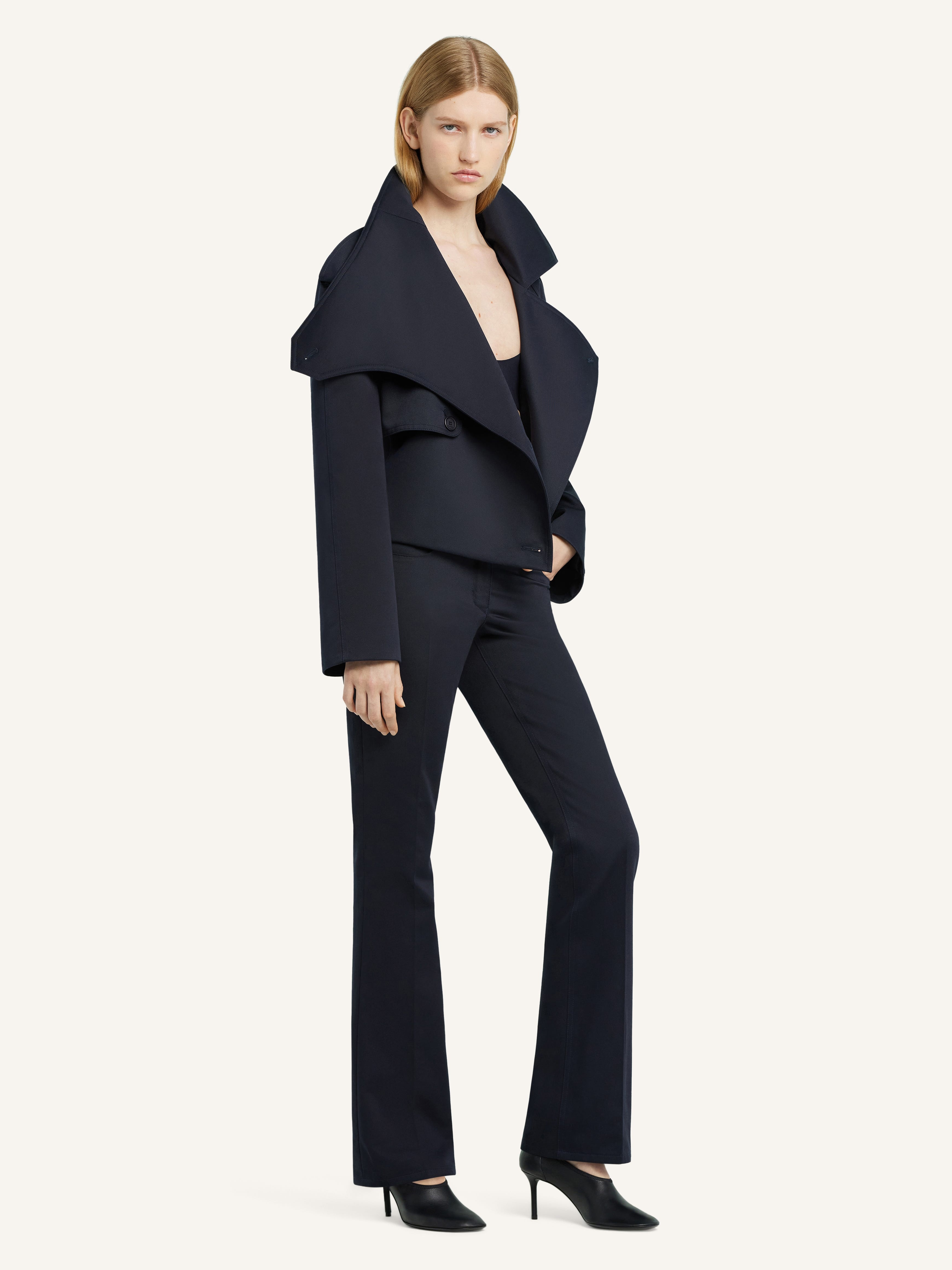 SHORT OBLIQUE TRENCH COAT - 3