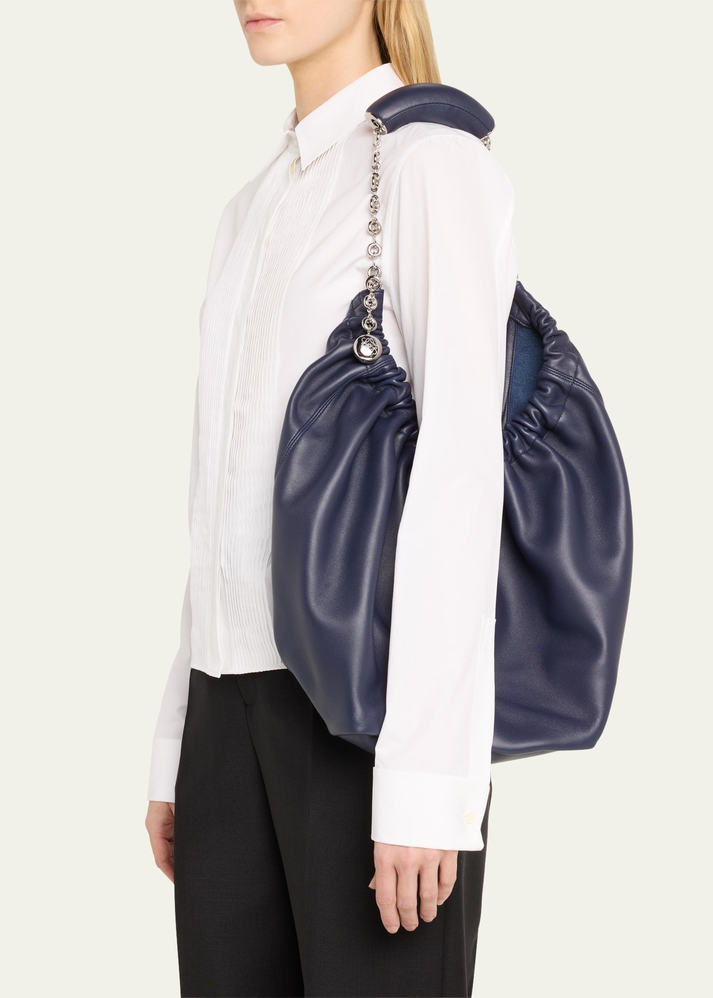 Squeeze Medium Shoulder Bag in Napa Leather - 2
