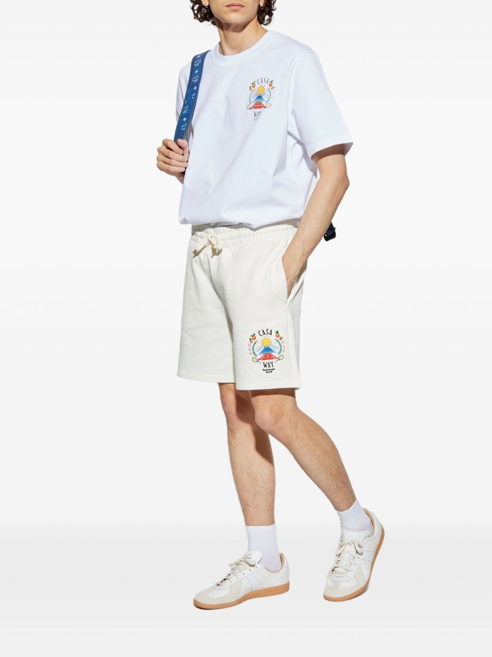 embroidered-logo shorts - 2