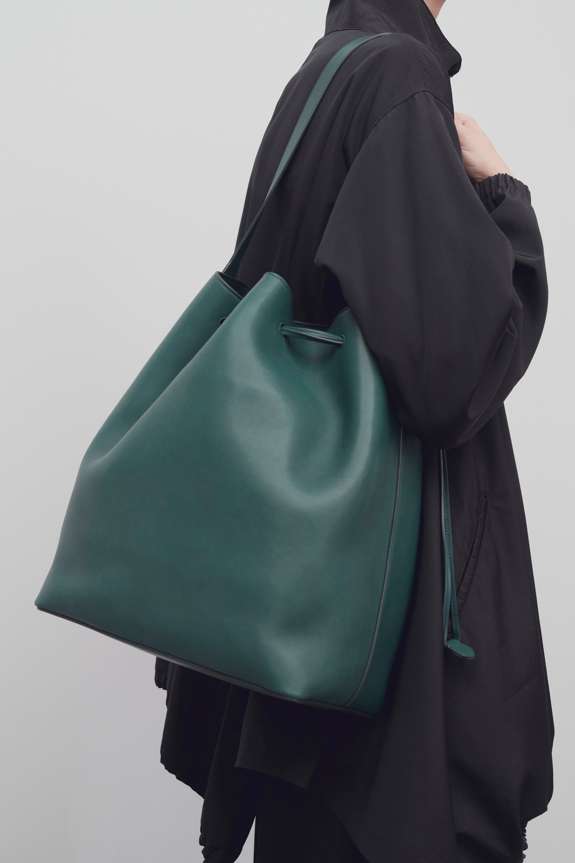 Belvedere Tote Bag in Leather - 4