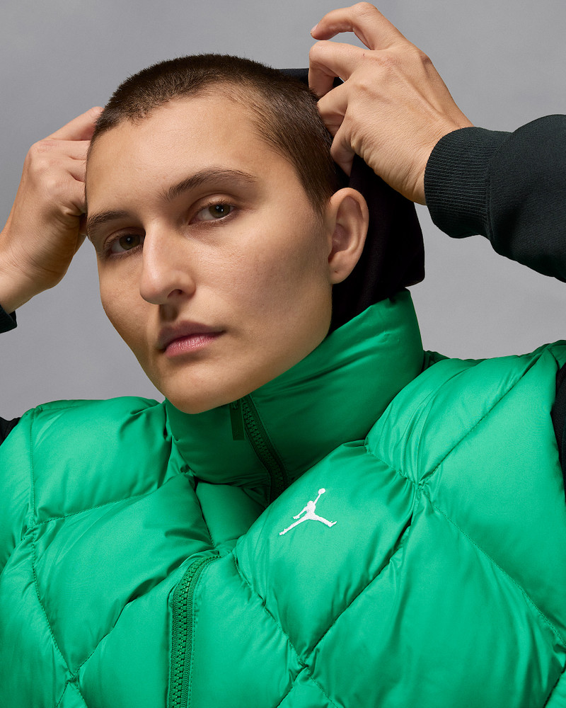 Jordan Brooklyn Women's Therma-FIT Quilted Puffer Vest 3