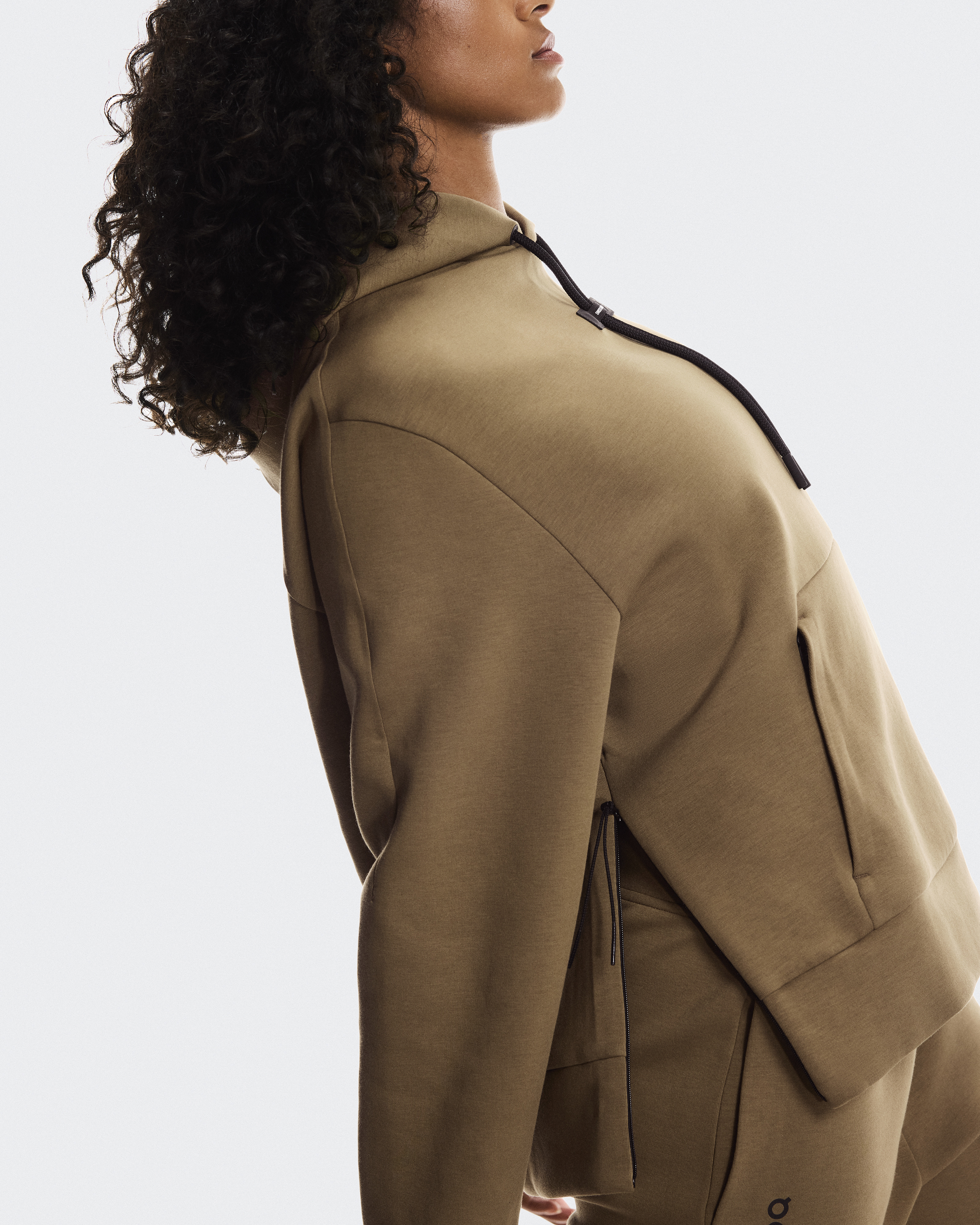 Focus Tech Hoodie - 8