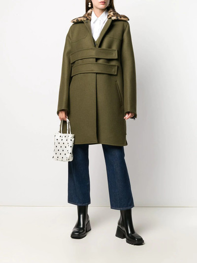 N°21 contrasting collar A-line coat outlook