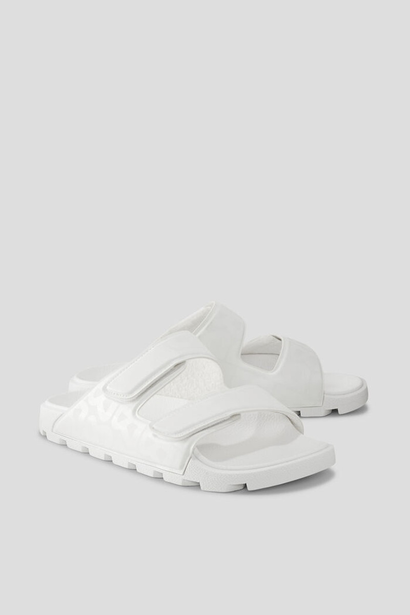 Biarritz Slip-ons in White 3