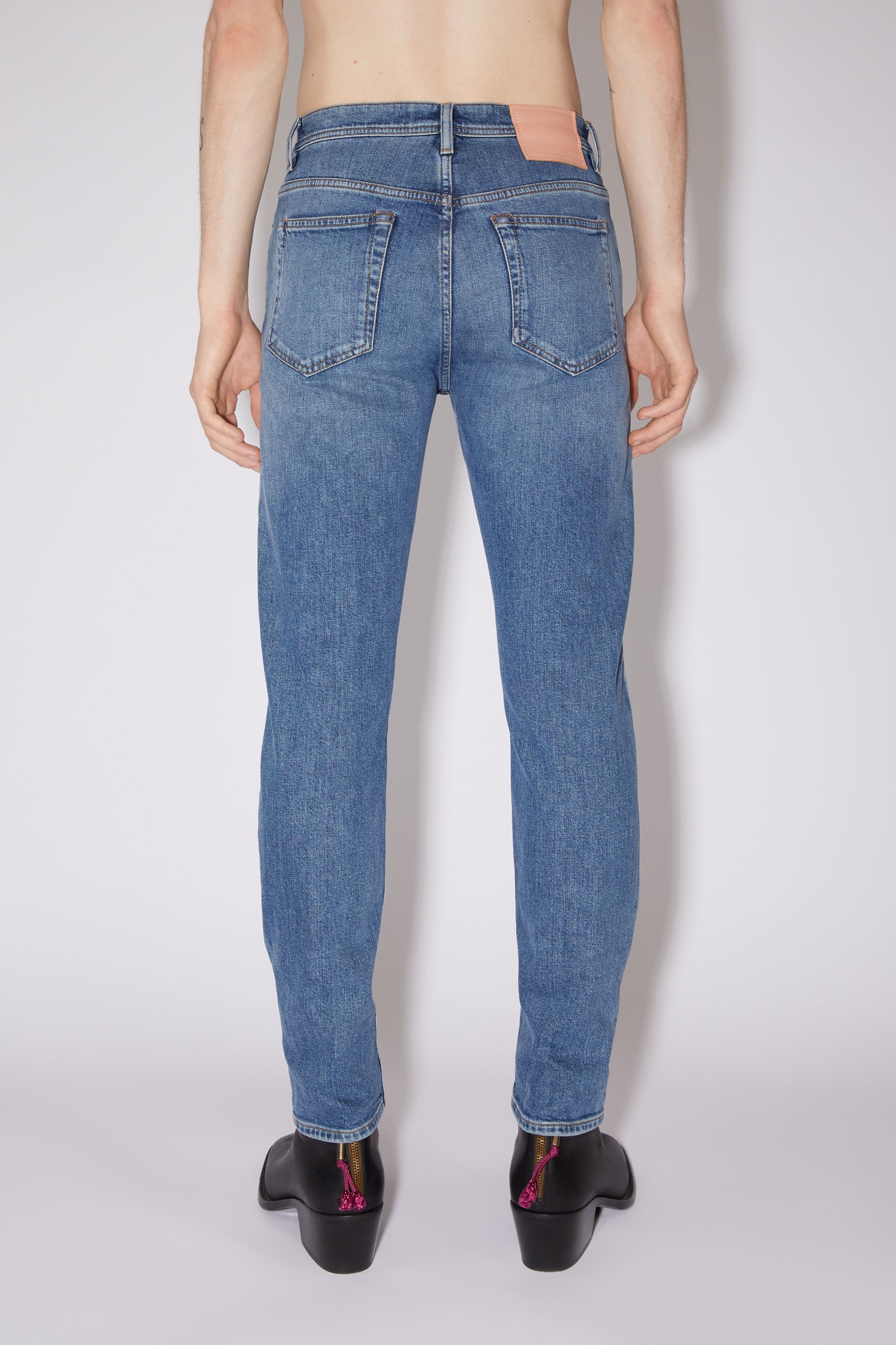 Slim tapered jeans - Mid Blue - 3