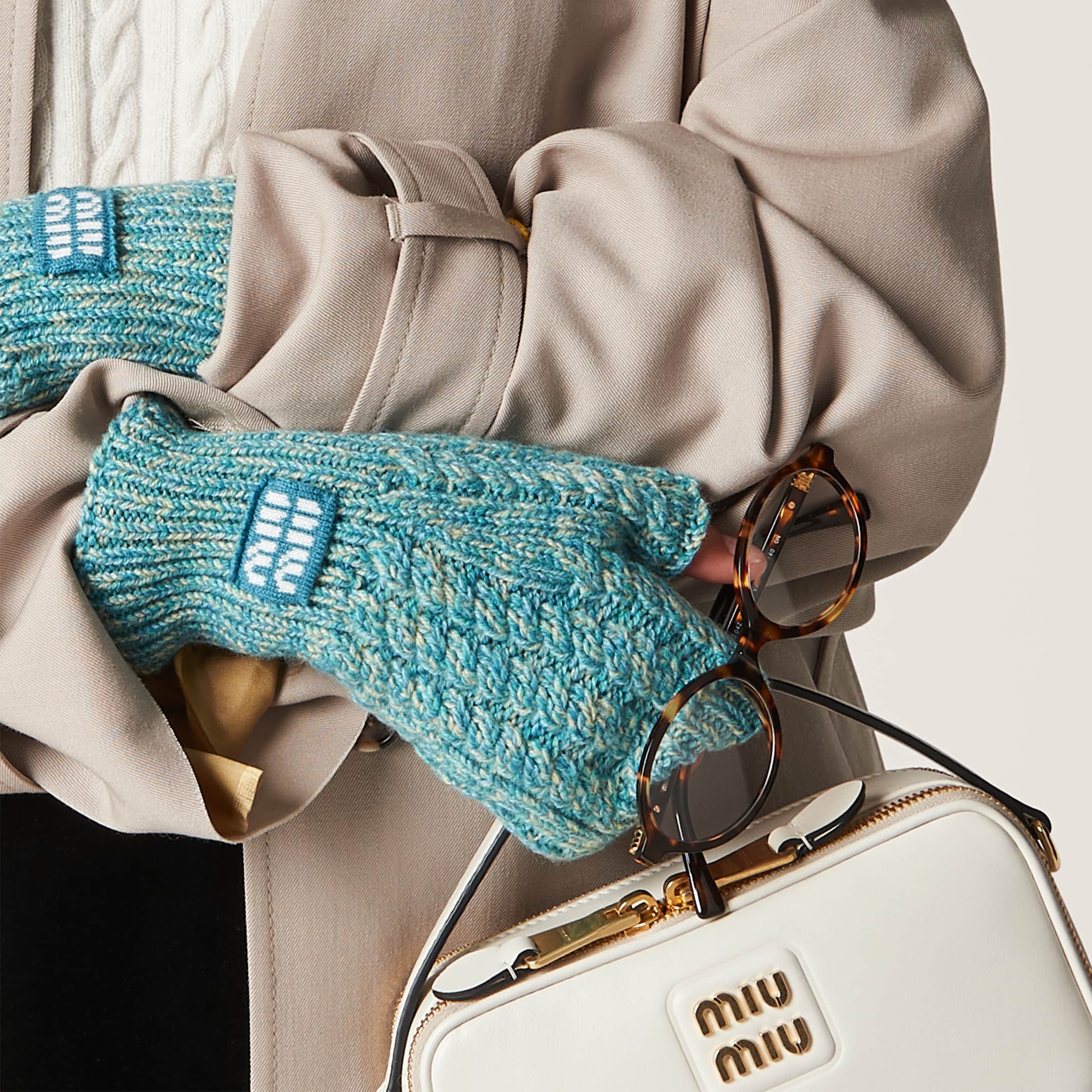 Wool and cashmere gloves - 1