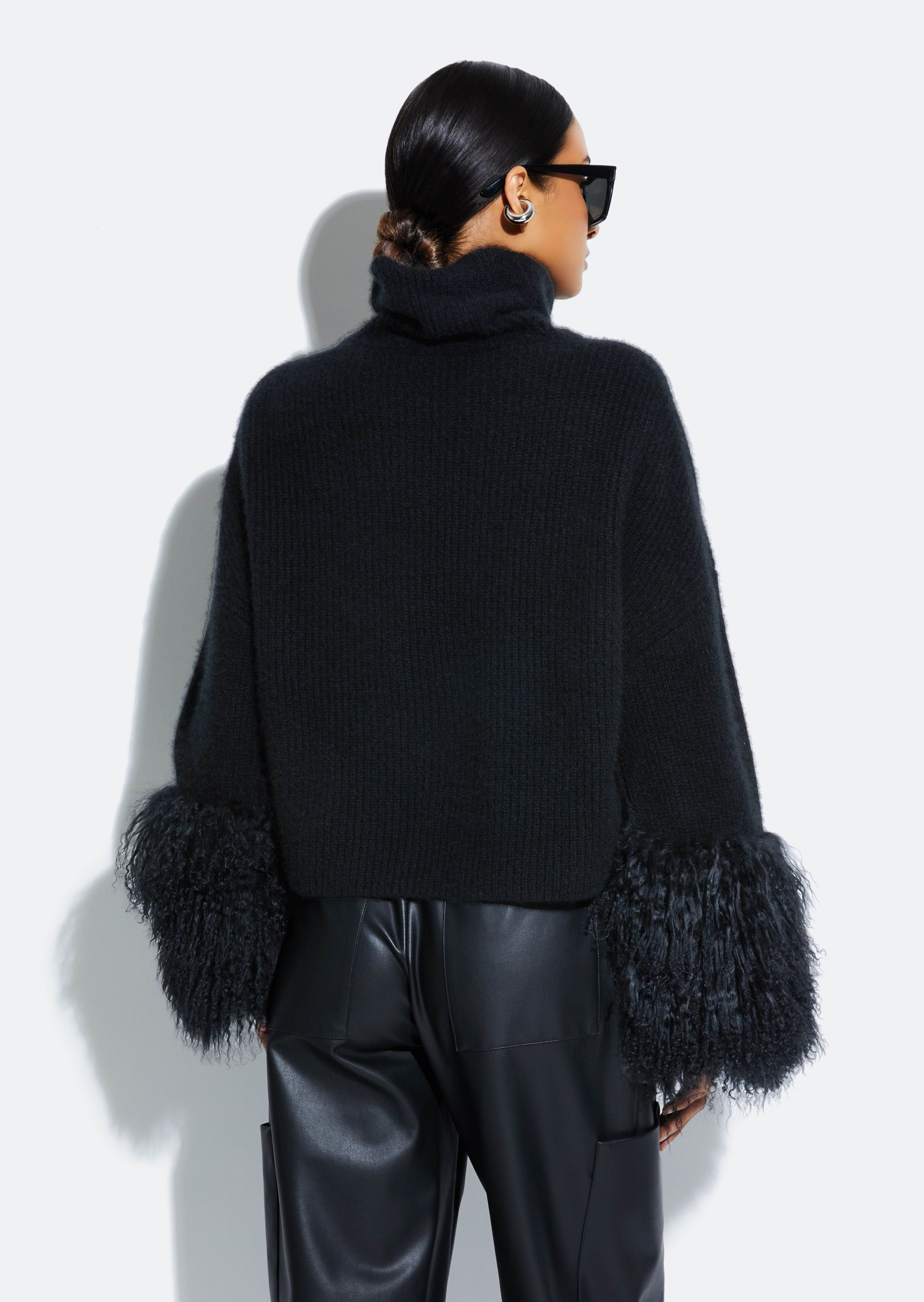Cashmere Turtleneck Sweater With Shearling - 3