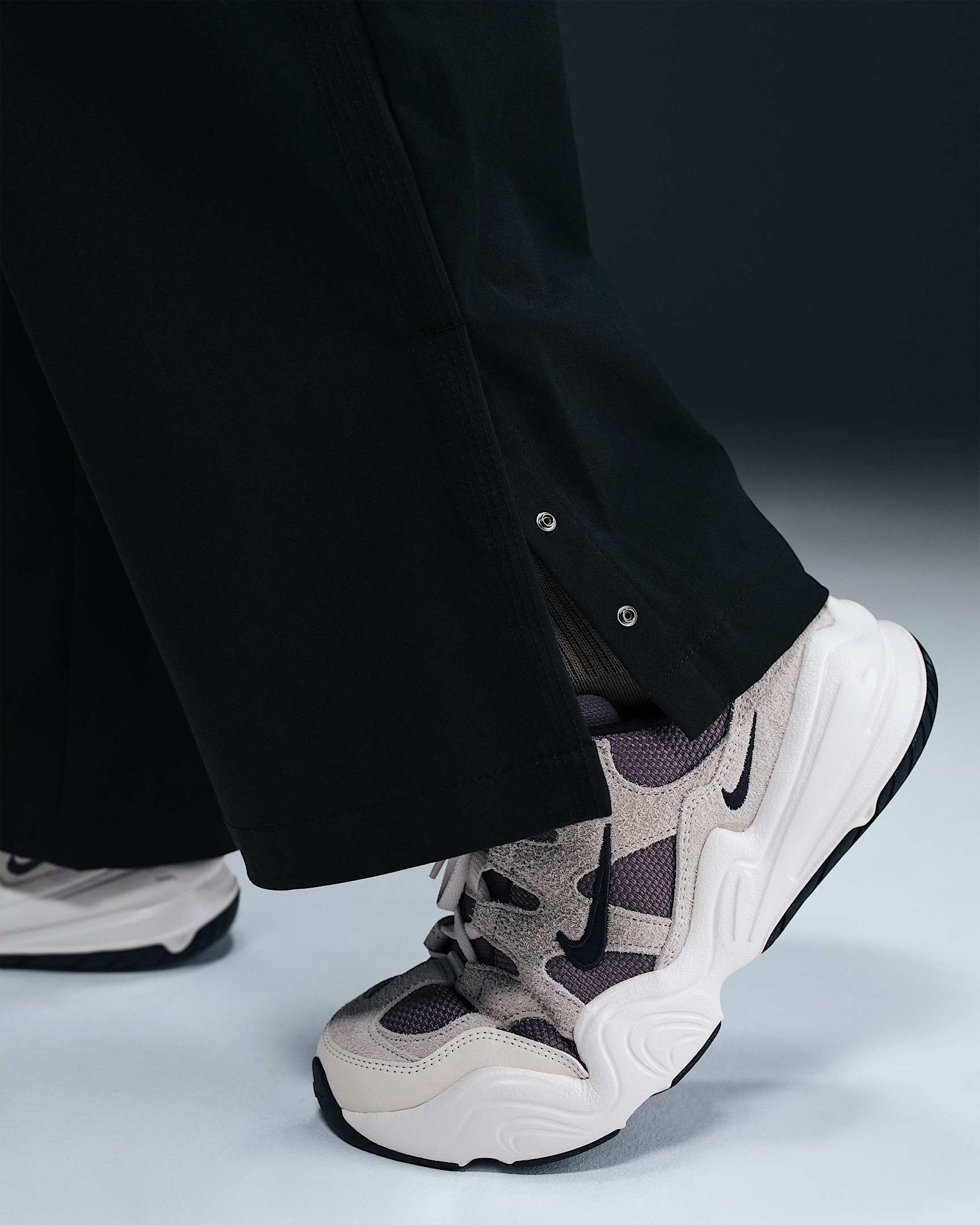 Nike Sportswear Collection Women's Mid-Rise Twill Trousers - 5