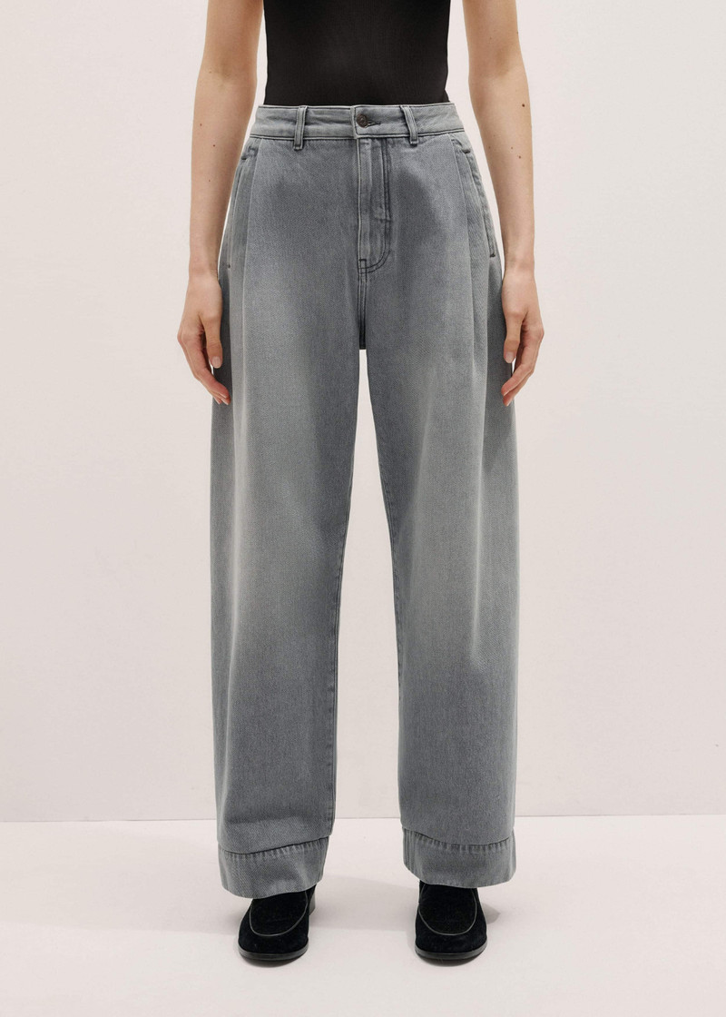 ME+EM Clever Jean outlook