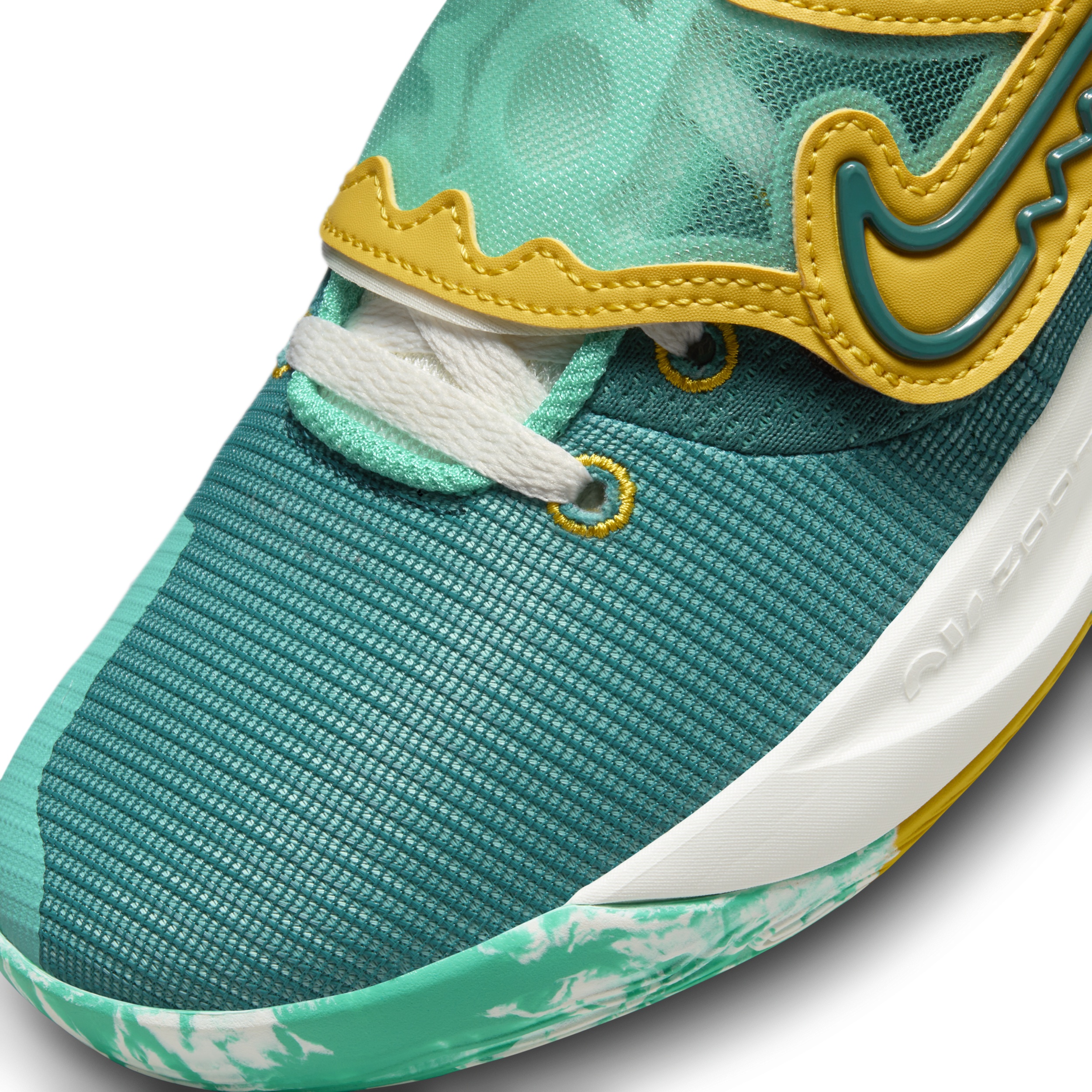 Nike Men's KD Trey 5 X Basketball Shoes - 7
