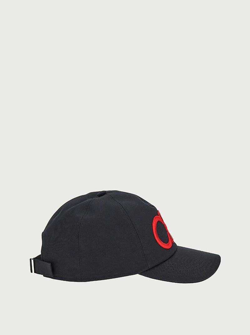 FERRAGAMO GANCINI BASEBALL CAP outlook