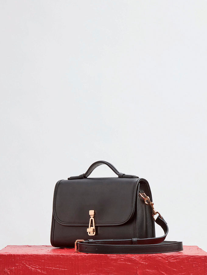 Small Leonora Flap Bag in Black Leather - 4