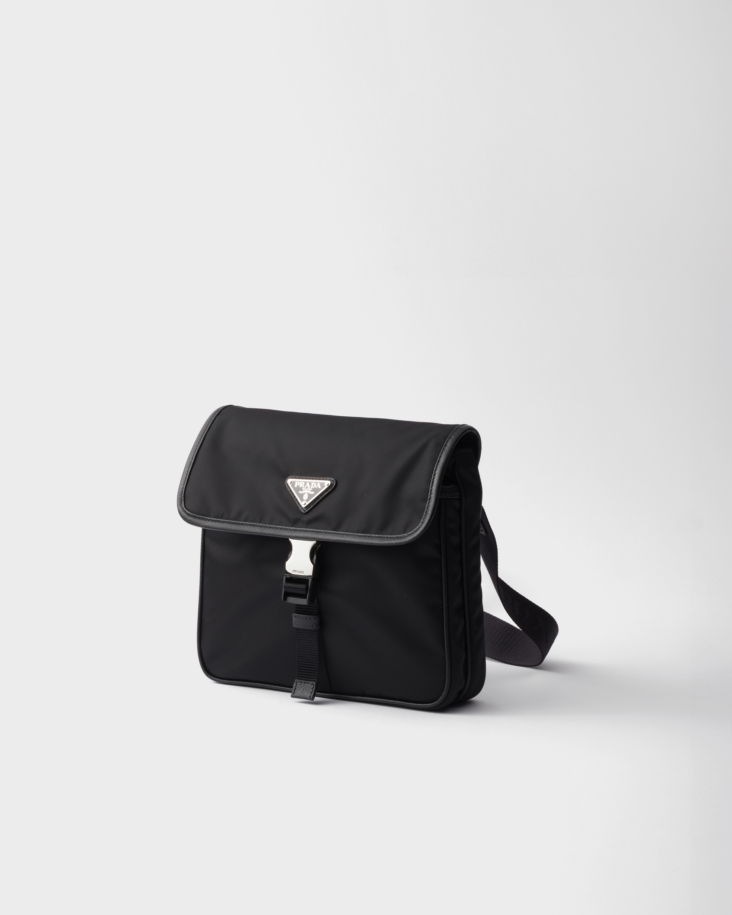 Re-Nylon and Saffiano leather shoulder bag - 3