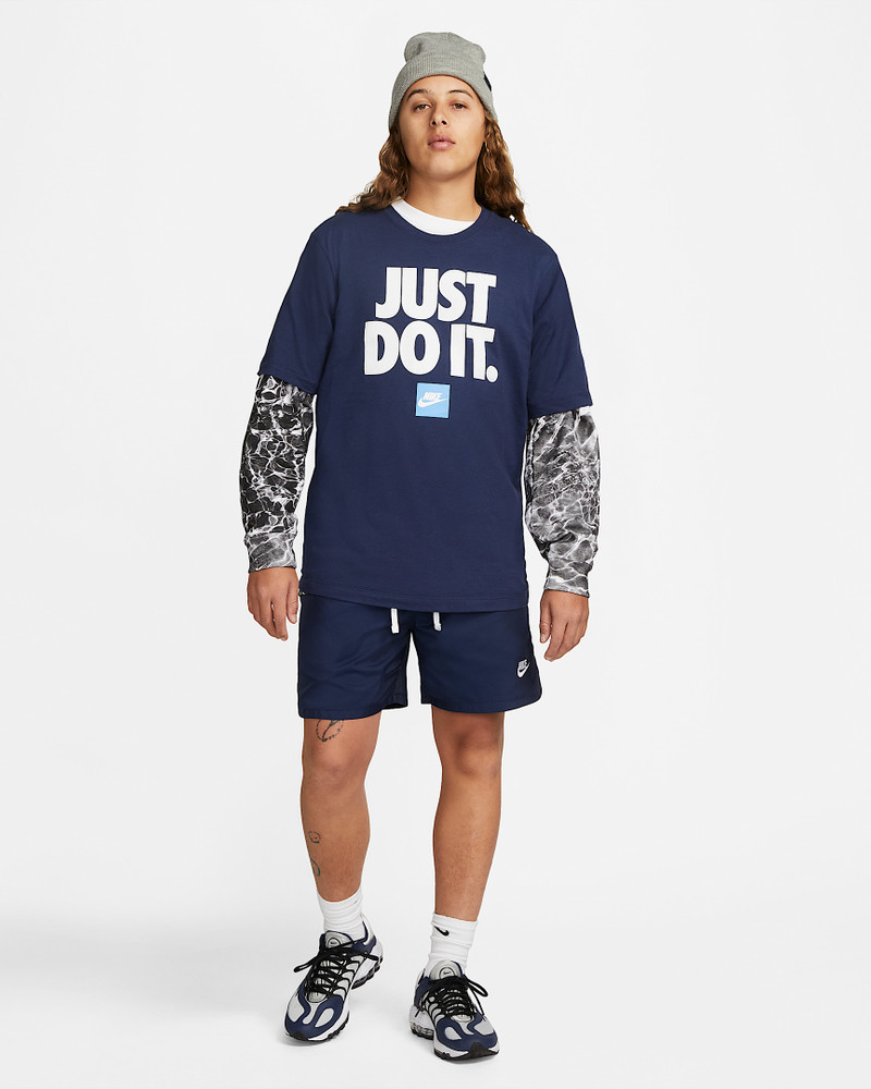 Nike Sportswear Men's T-Shirt 4