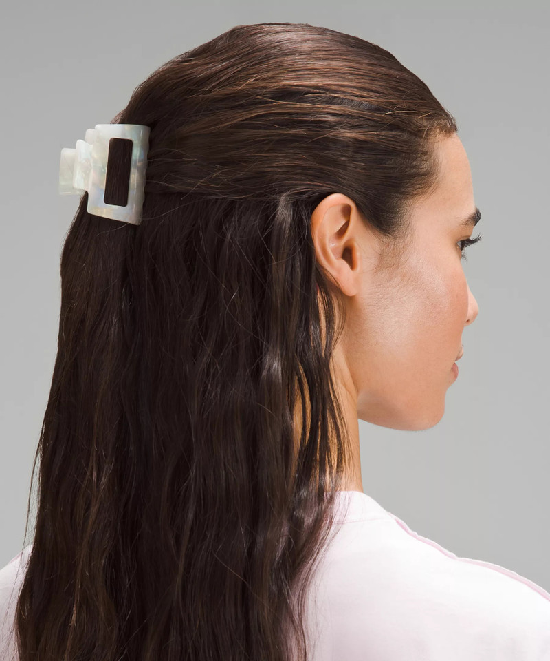 lululemon Extra Large + Medium Claw Hair Clips *2 Pack outlook