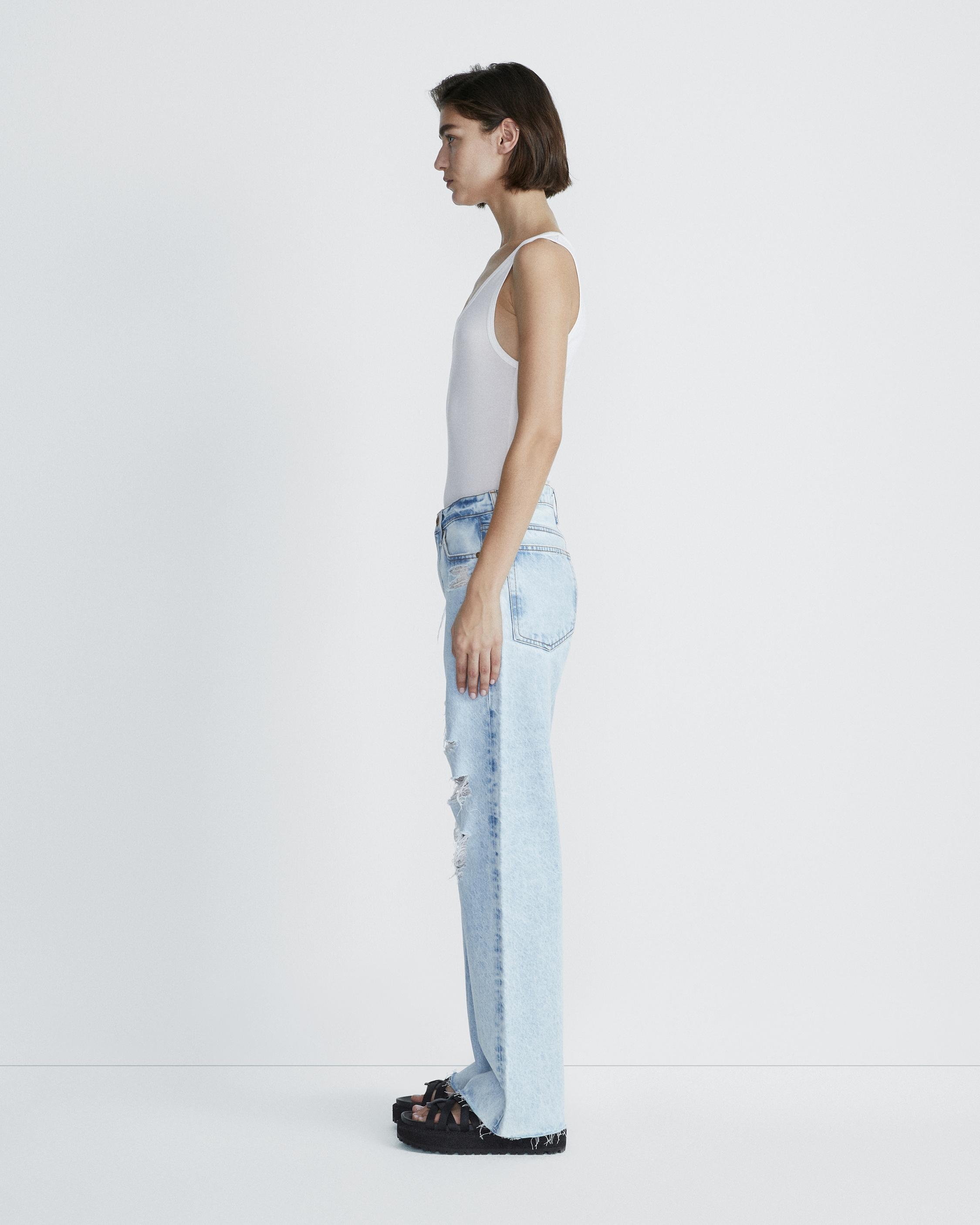Logan Wide Leg - Coral
Mid-Rise Rigid Jean - 4