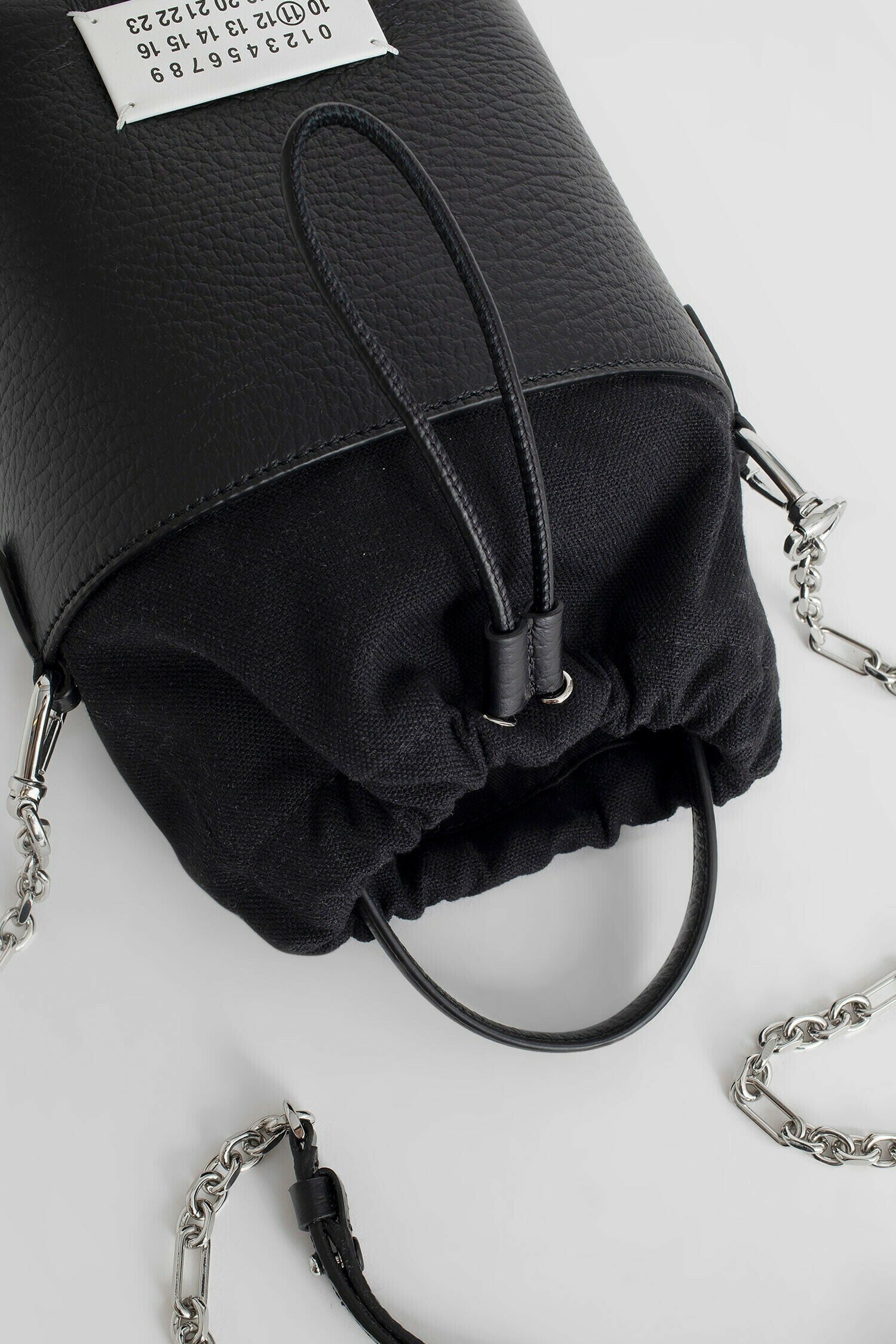 MAISON MARGIELA WOMAN BLACK SHOULDER BAGS - 4