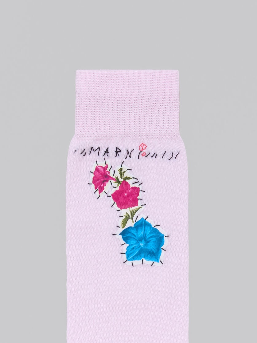 PINK COTTON SOCKS WITH FLOWER PATCHES - 3