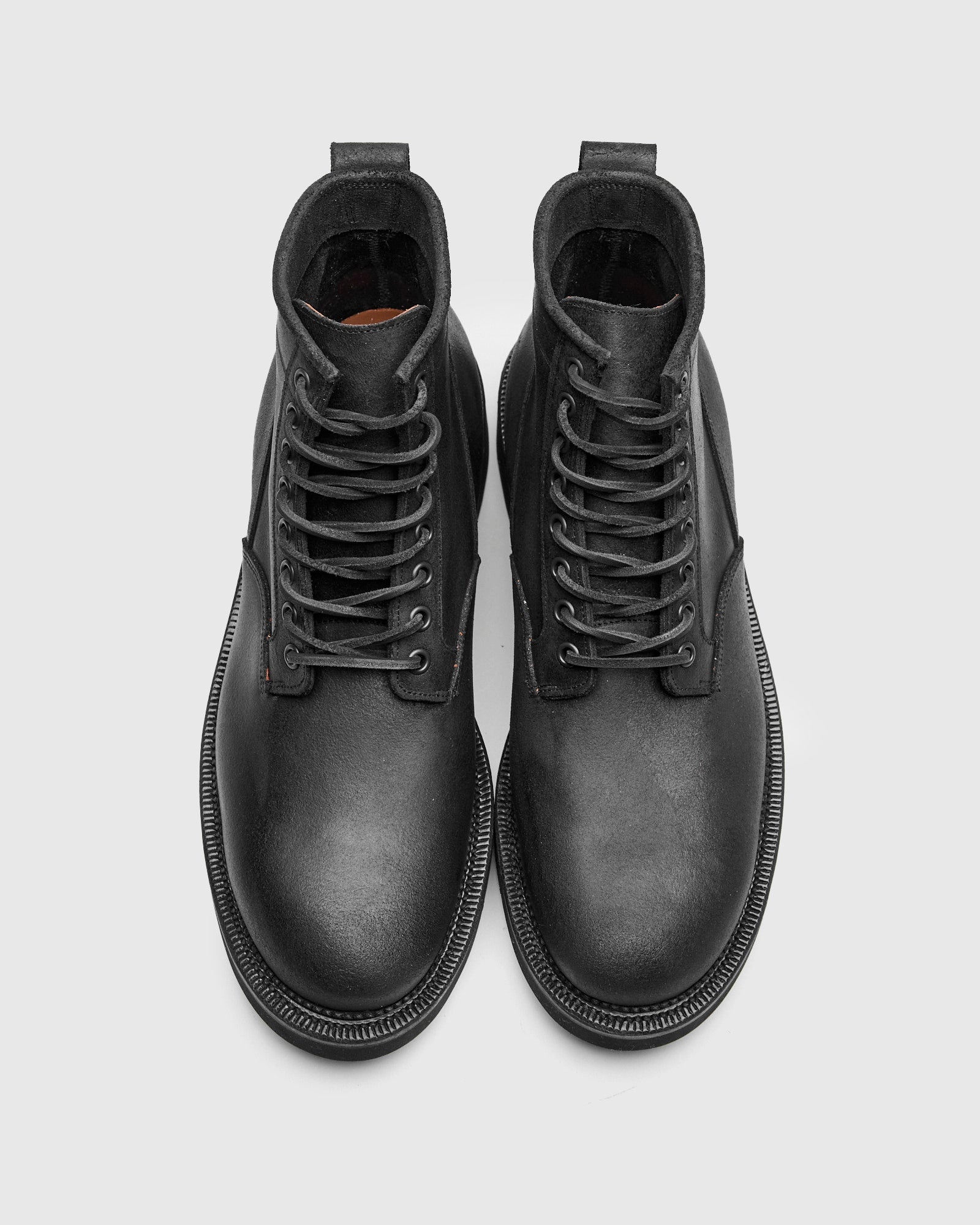 Scout Boot 1035 in Black Waxy Commander - 5