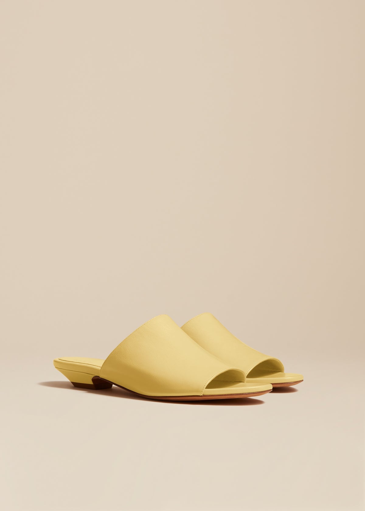 The Marion Slide in Pale Yellow Leather - 2