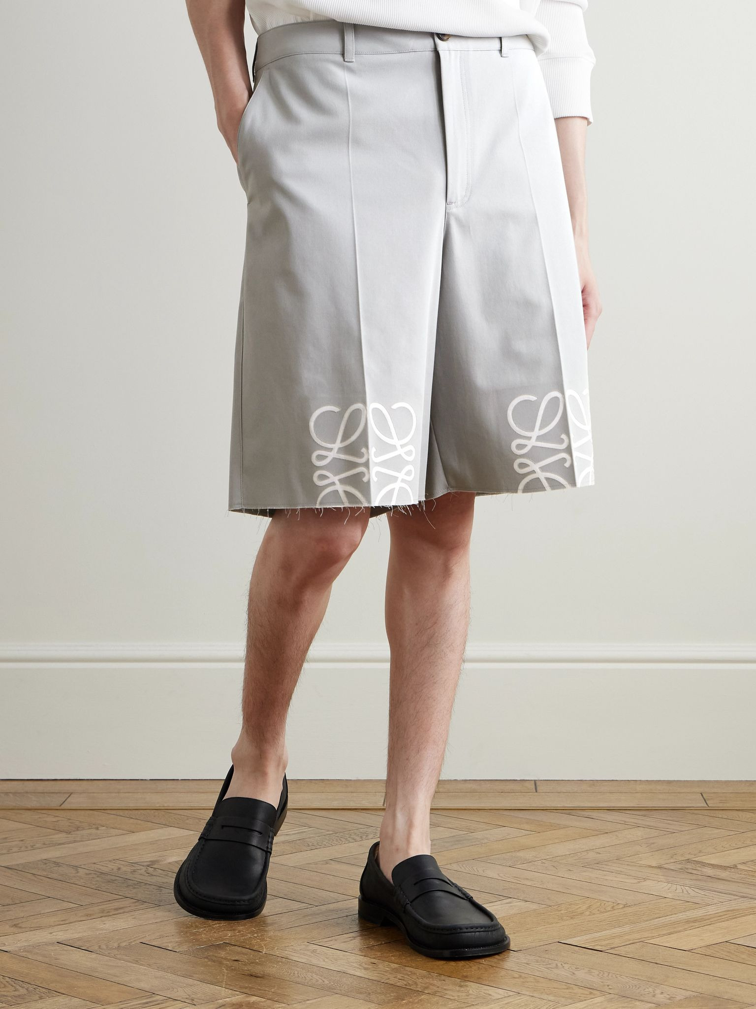 Straight-Leg Logo-Print Distressed Cotton-Twill Shorts Light gray - 3