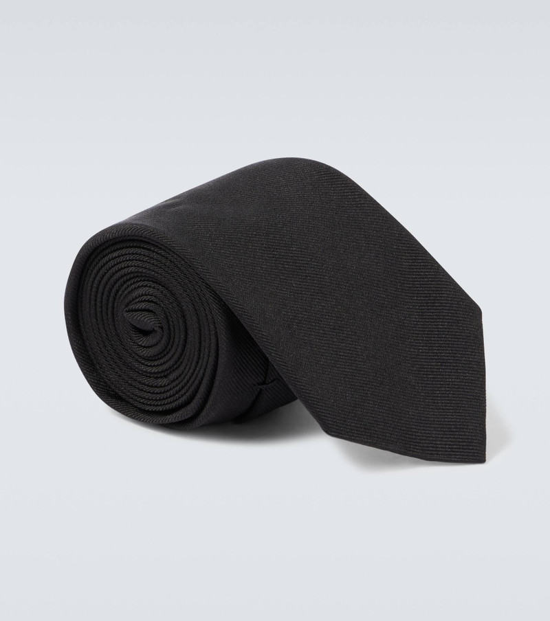 Silk tie 1