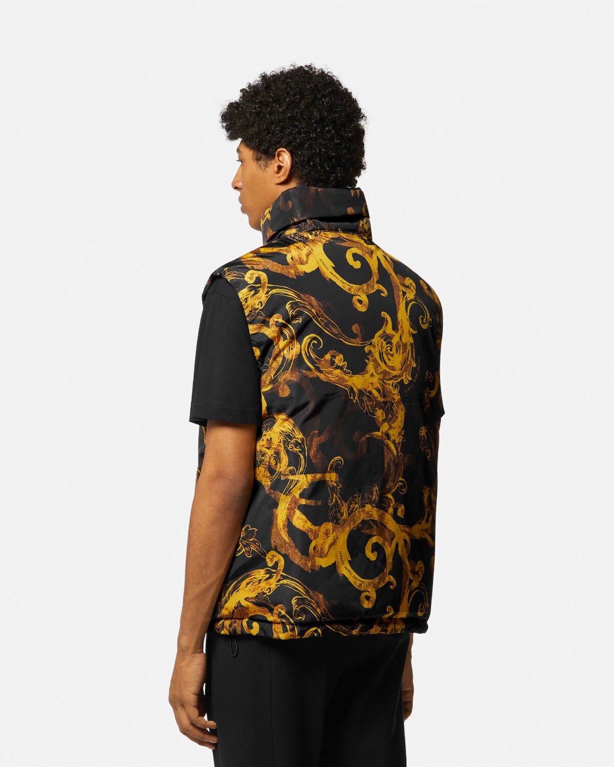 V-Emblem Reversible Puffer Vest - 6