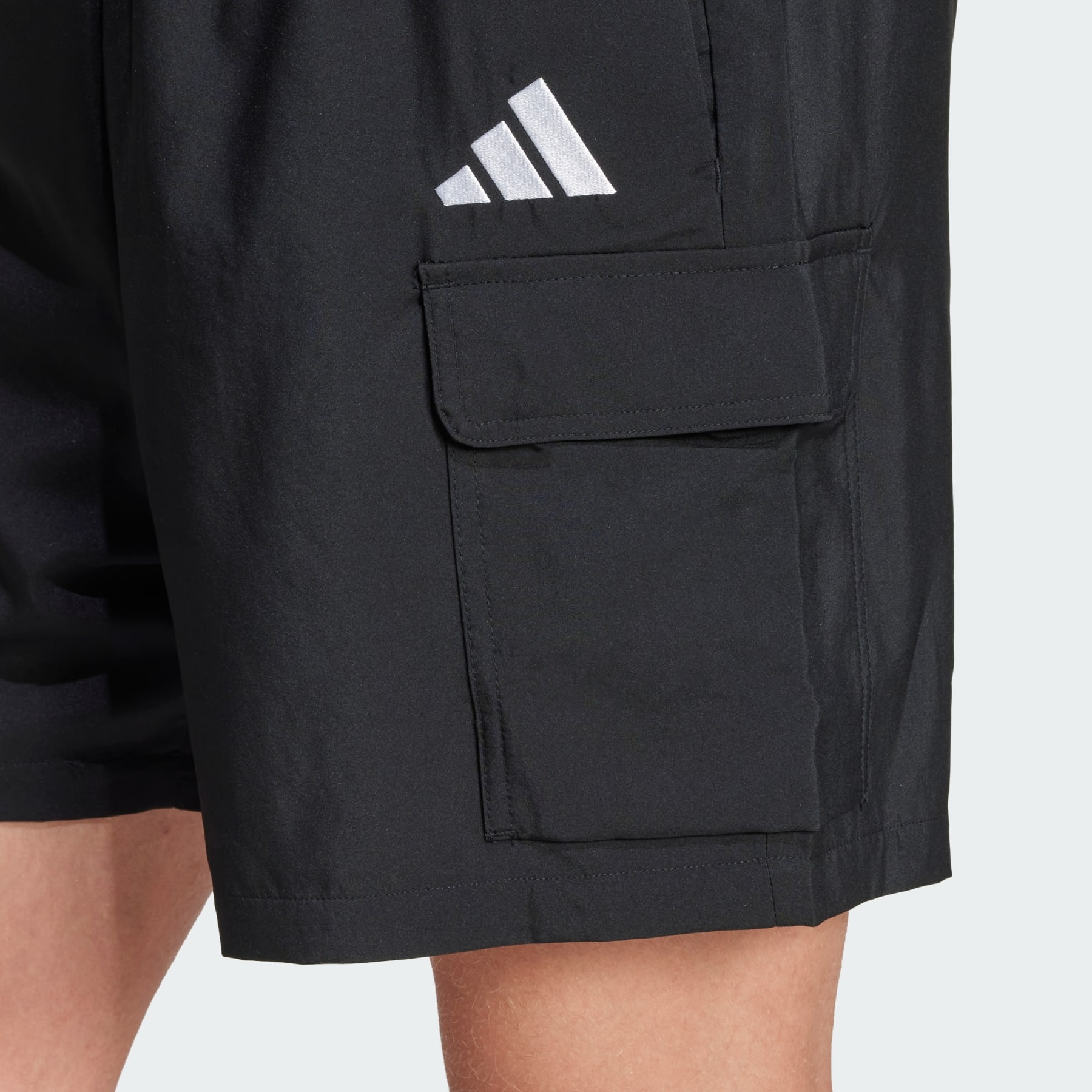 Essentials Small Logo Cargo Chelsea Shorts - 6