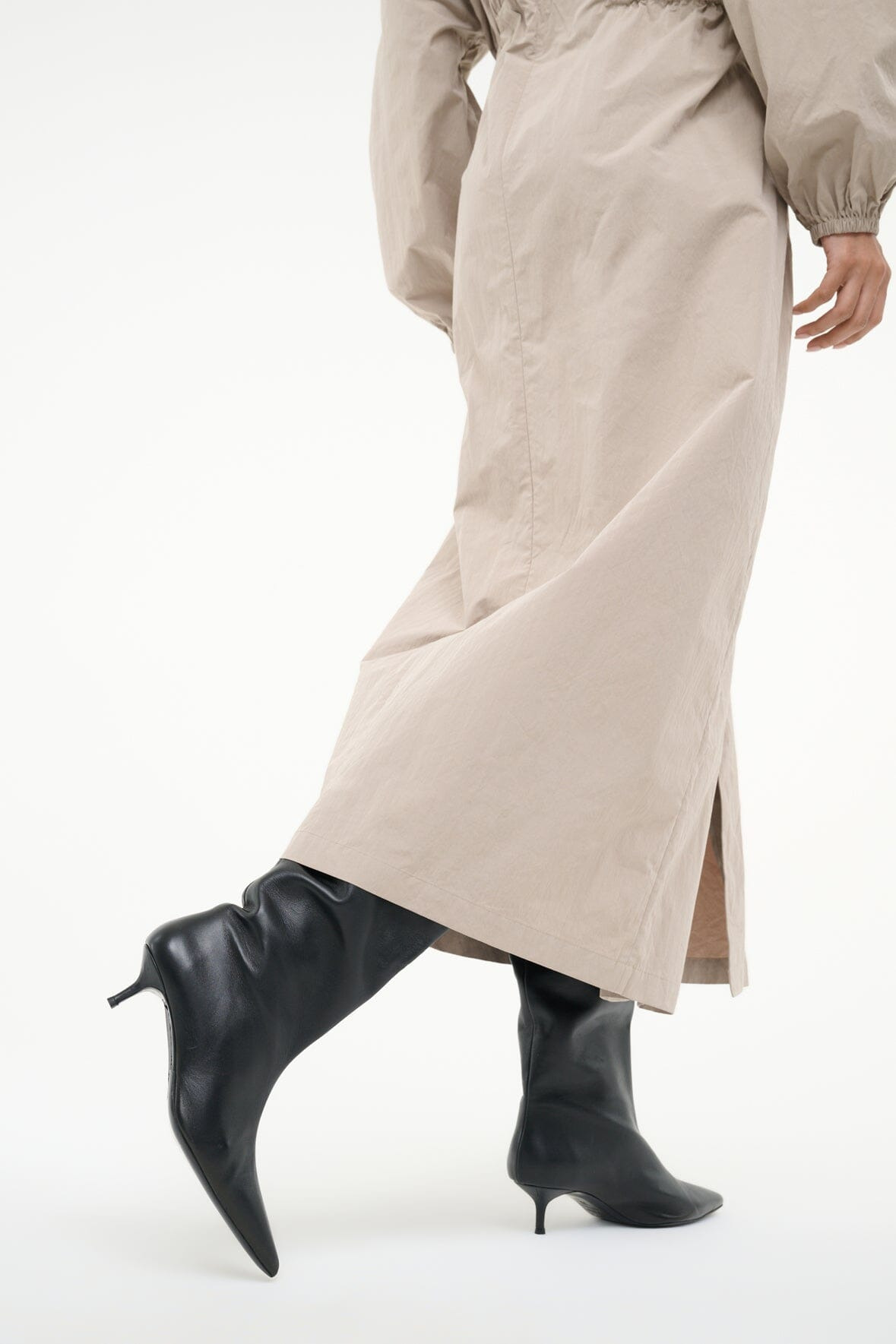 STAUD SEBASTIAN KITTEN HEEL BOOT BLACK - 4