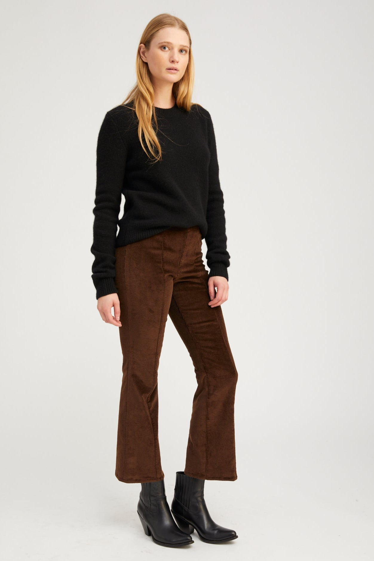 AMERICANO CORDUROY ANKLE FLARE WITH PRINCESS SEAMS - 2